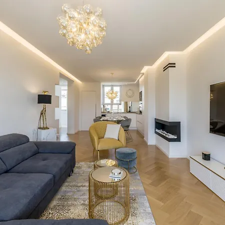 Splendido With Panoramic View - Private Parking Lejlighed *